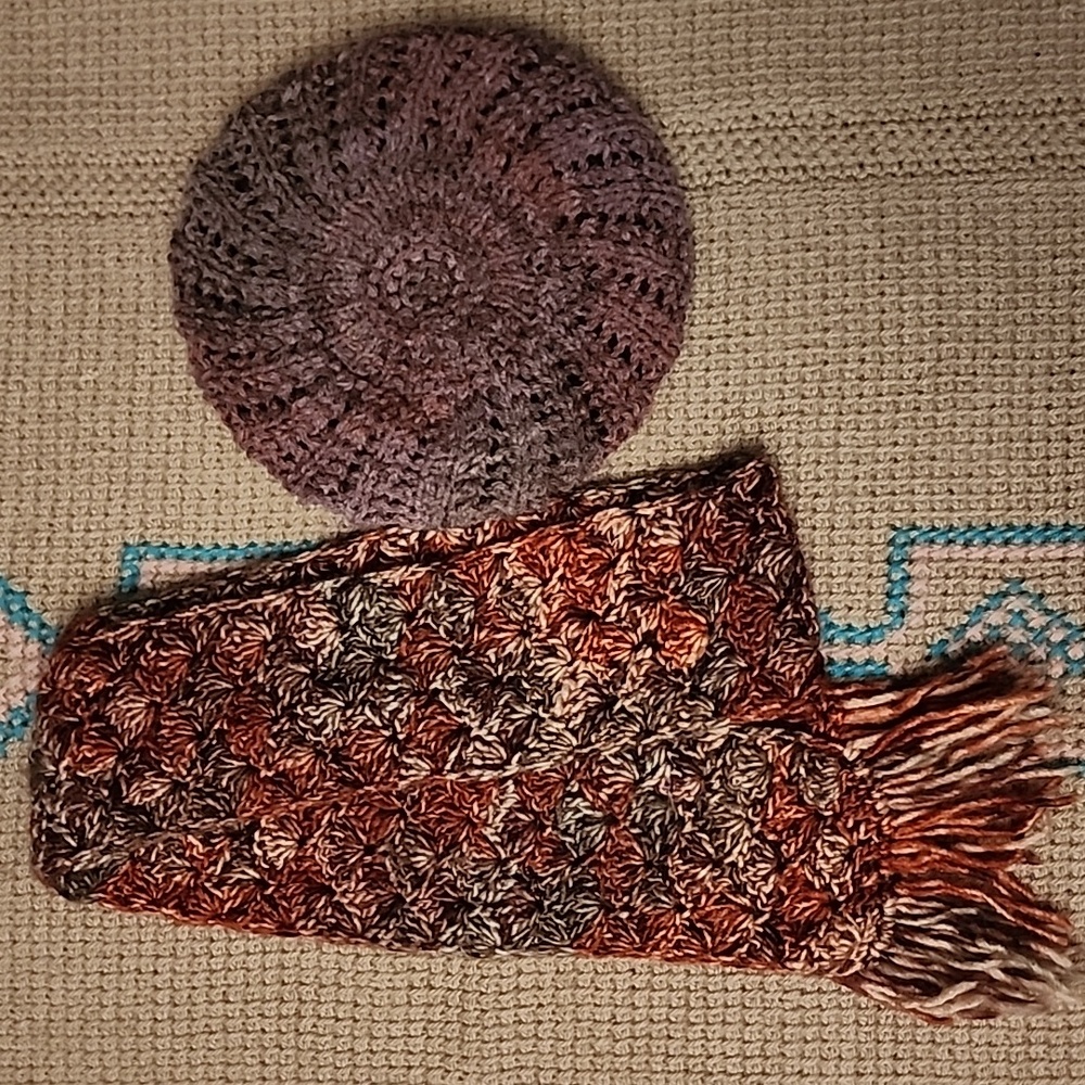 2pc Handmade Slouchy Beanie and Skinny Scarf